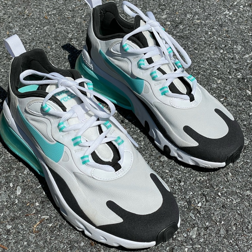 Nike Air Max 270 React Sneaker